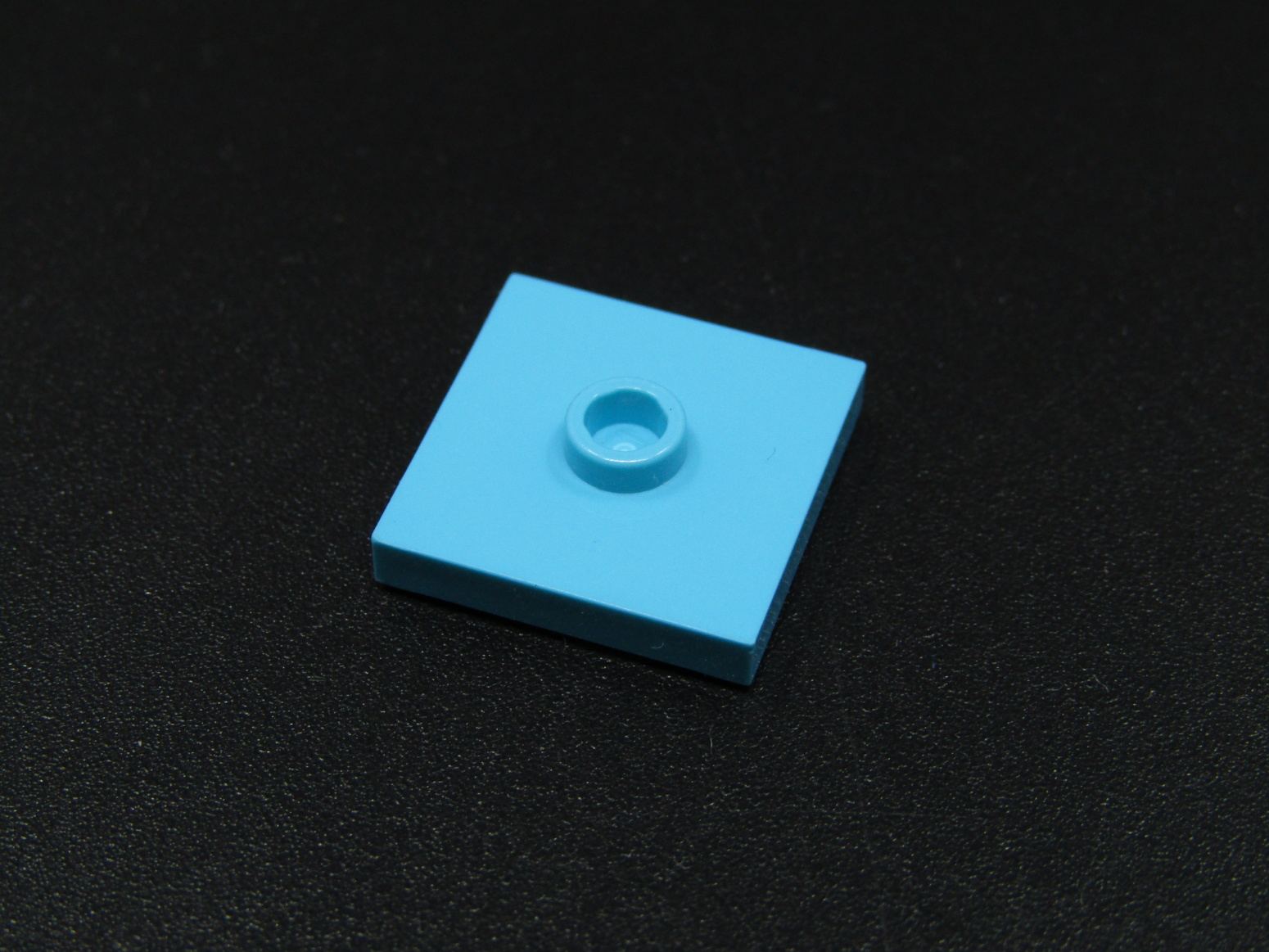 Lego destička hladká s nopem 2x2 - středně azurová