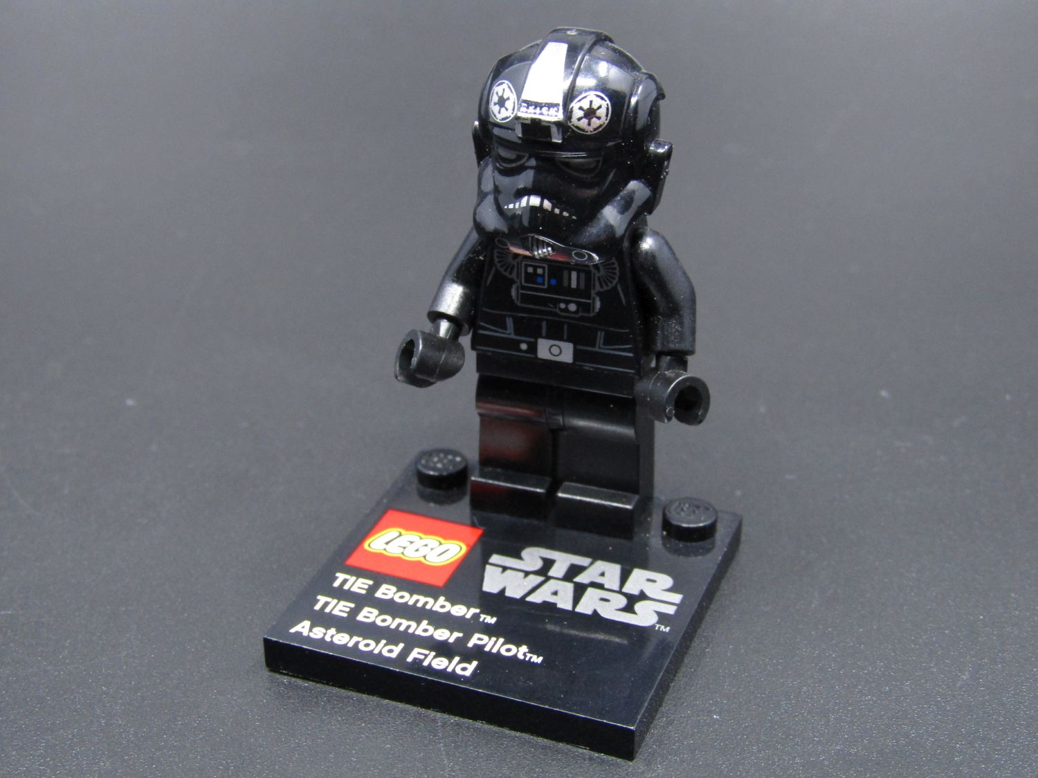Lego figurka Star wars - Imperial TIE Fighter / Bomber Pilot