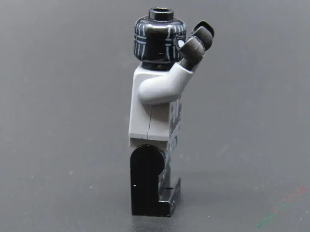 Lego figurka Super Heores - Spider-Man - Black and Gray Suit - PRASKLÉ TĚLO