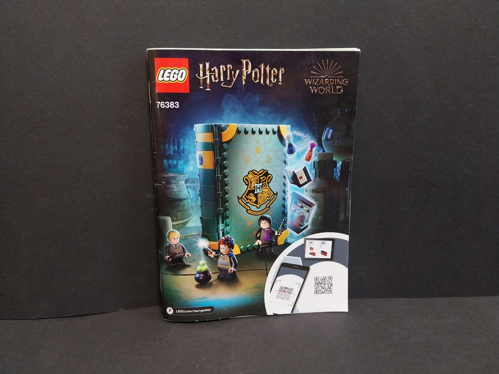 LEGO® Harry Potter™ 76383 Kouzelné momenty z Bradavic: Hodina lektvarů - POUŽITÉ