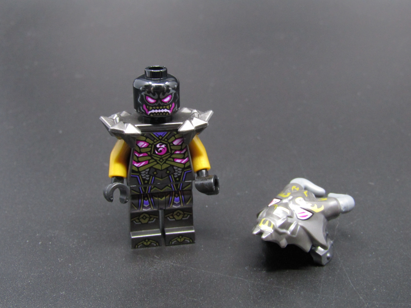Lego figurka Ninjago -Crystal King / Overlord - NOVÉ
