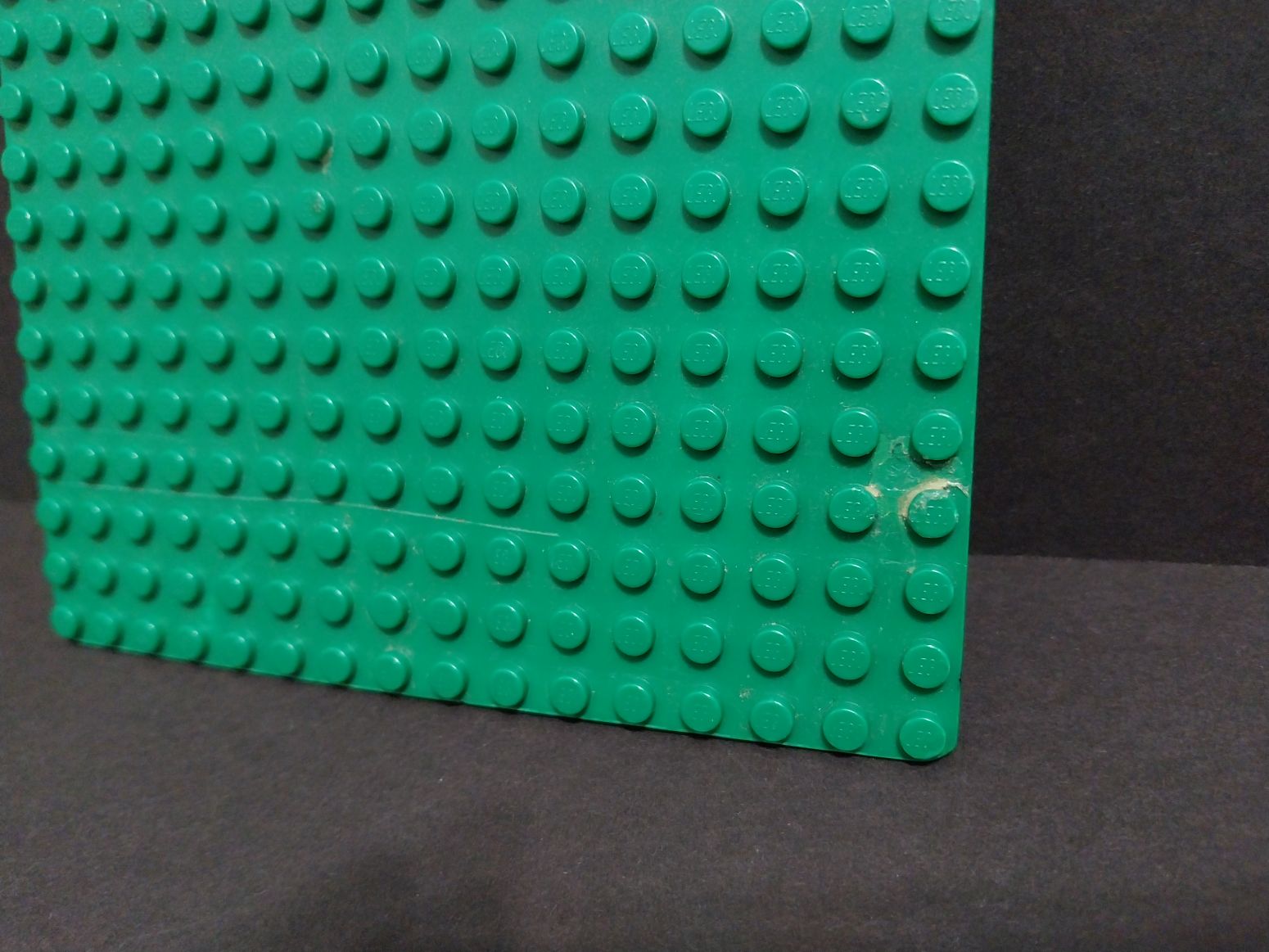 Lego základní deska 16x16 - zelená - HORŠÍ STAV