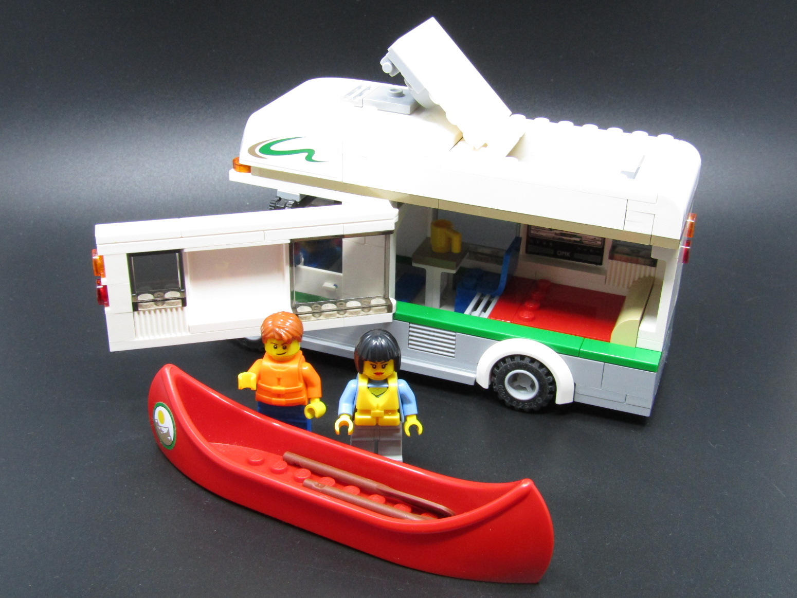 LEGO® City 60057 Obytná dodávka - POUŽITÉ