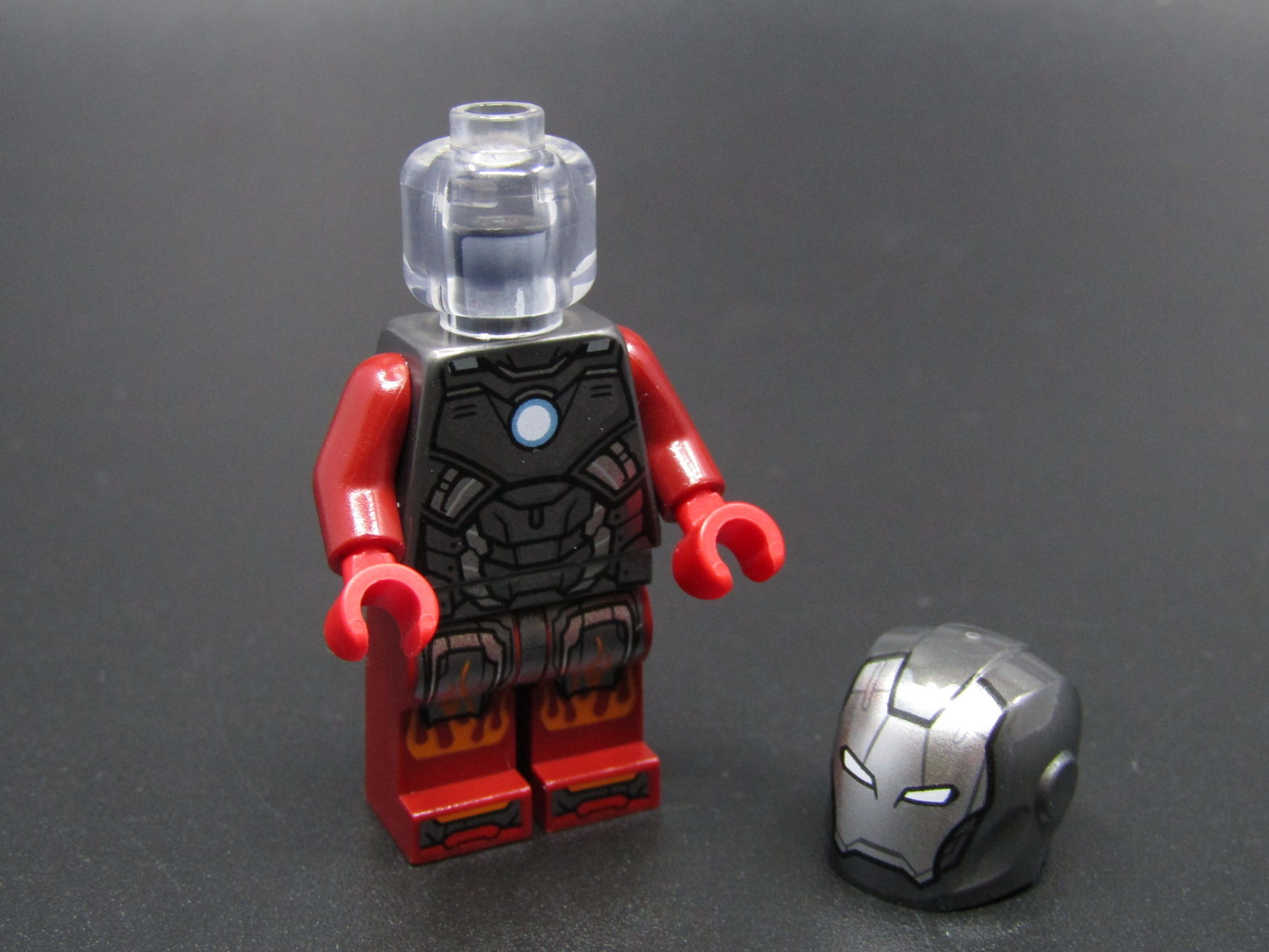 Lego figurka Super Heroes - Iron Man - Mark 5 Armor