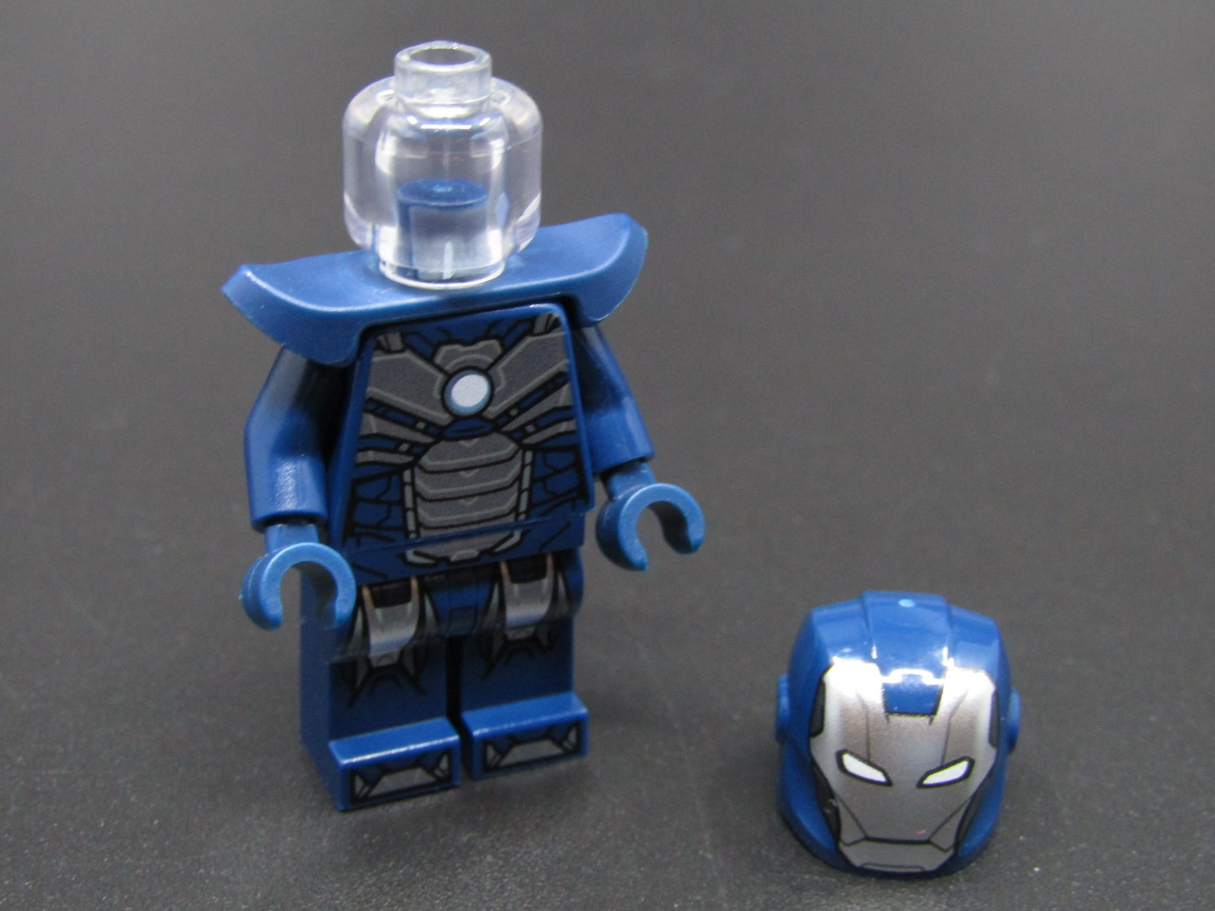 Lego figurka Super Heroes - Iron Man - Tazer Armor