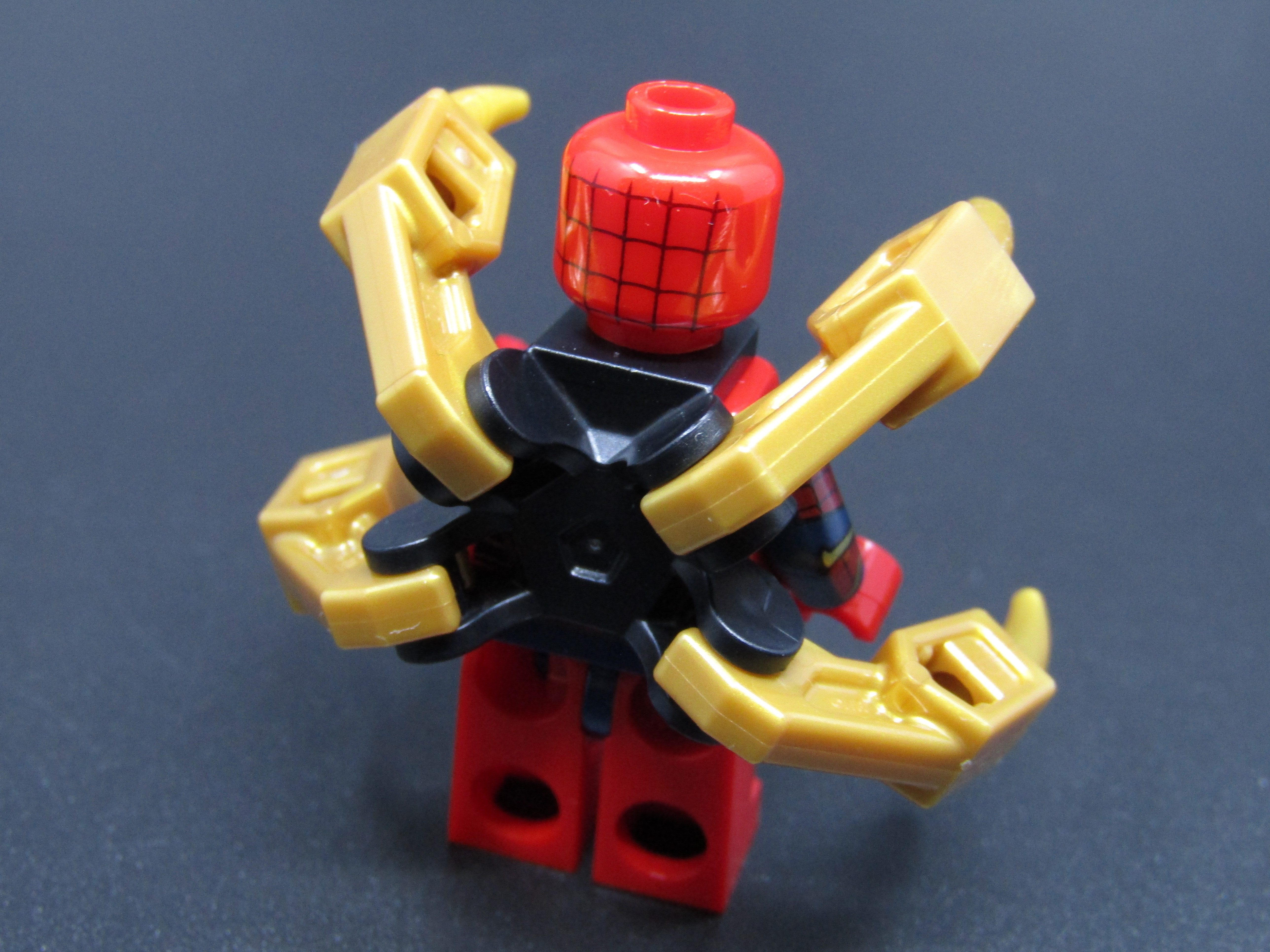 Lego figurka Super Heroes - Iron Spider-Man - Mechanical Arms with Barbs