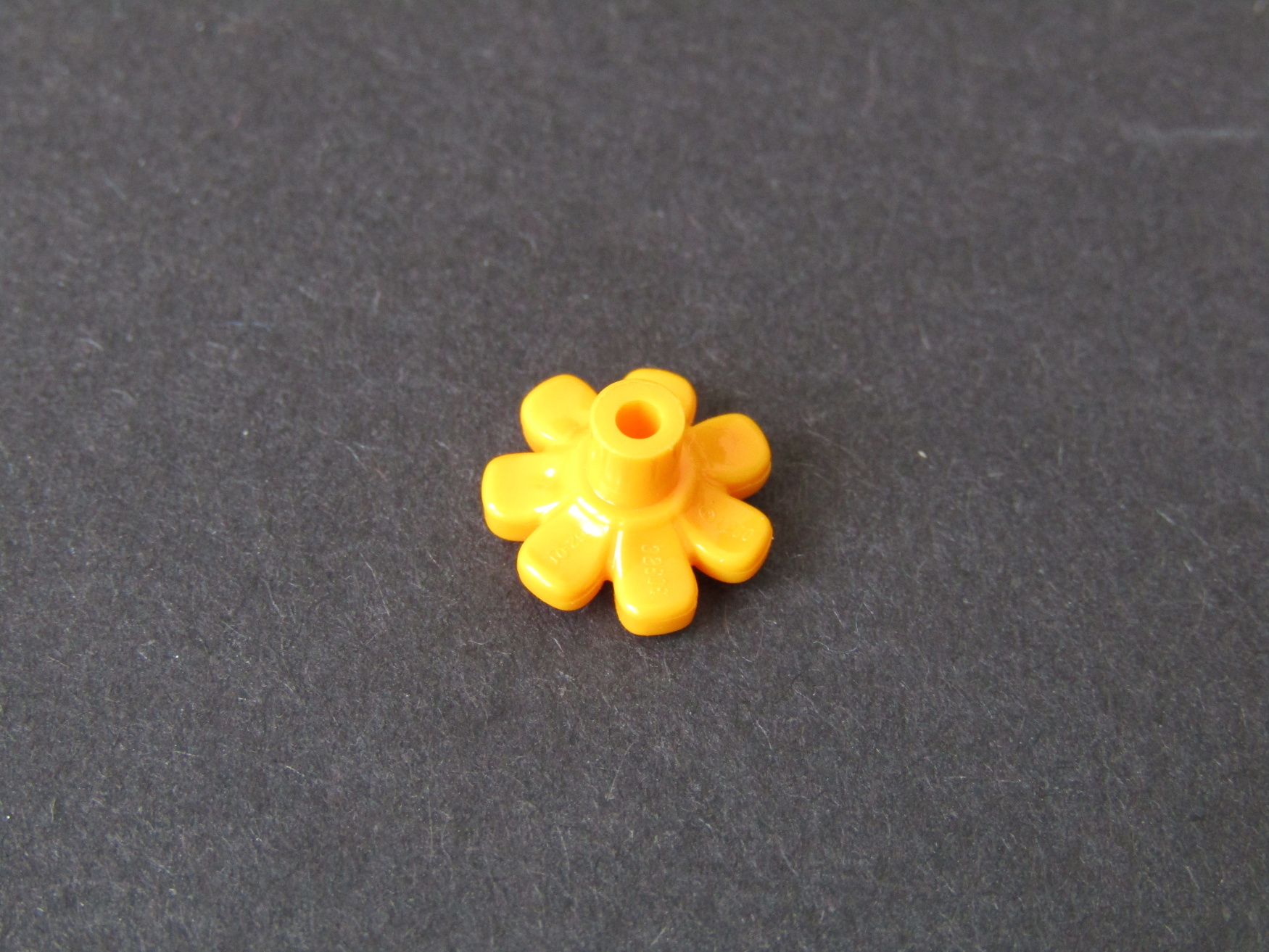 Lego květ - jasně světle oranžový