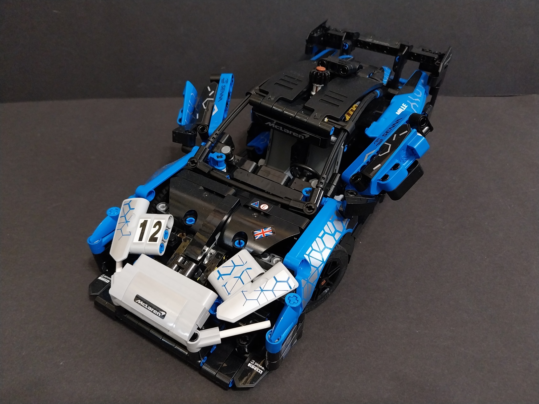 LEGO® Technic 42123 McLaren Senna GTR - POUŽITÉ