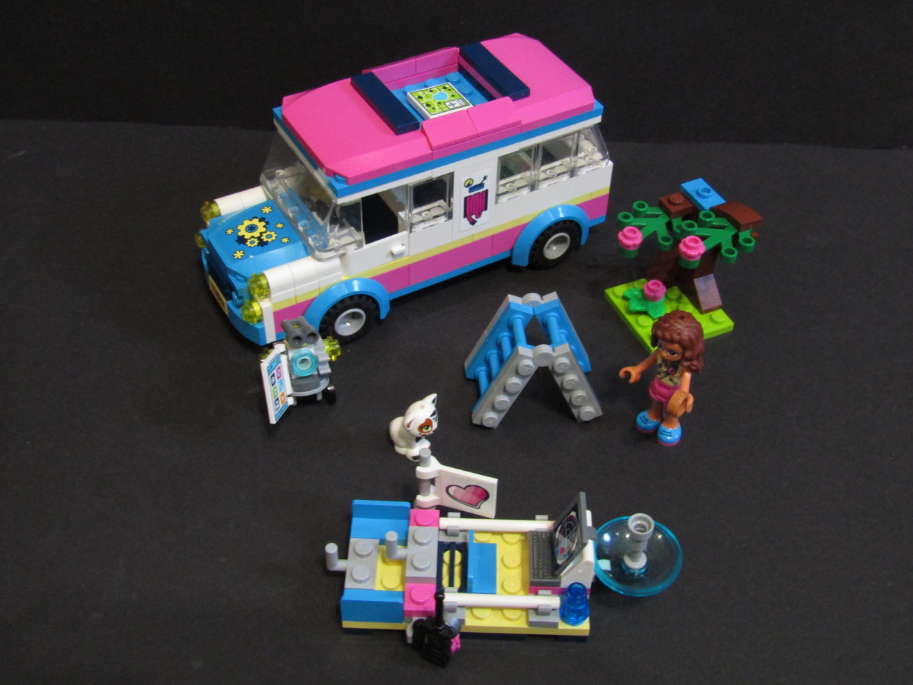 LEGO® Friends 41333 Olivia a její speciální vozidlo - POUŽITÉ