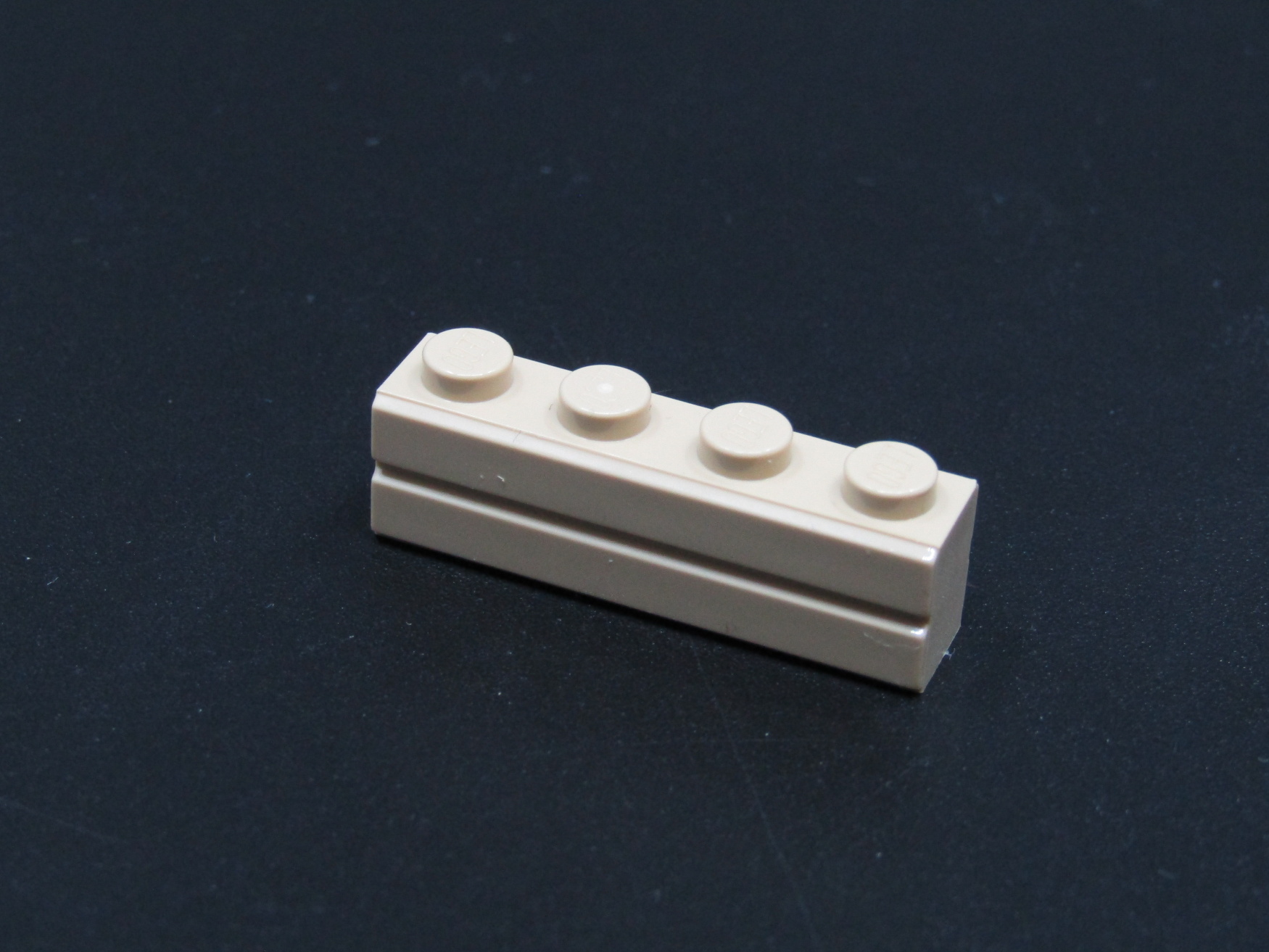 Lego kostička speciální - cihla 1x4 - béžová - NOVÁ