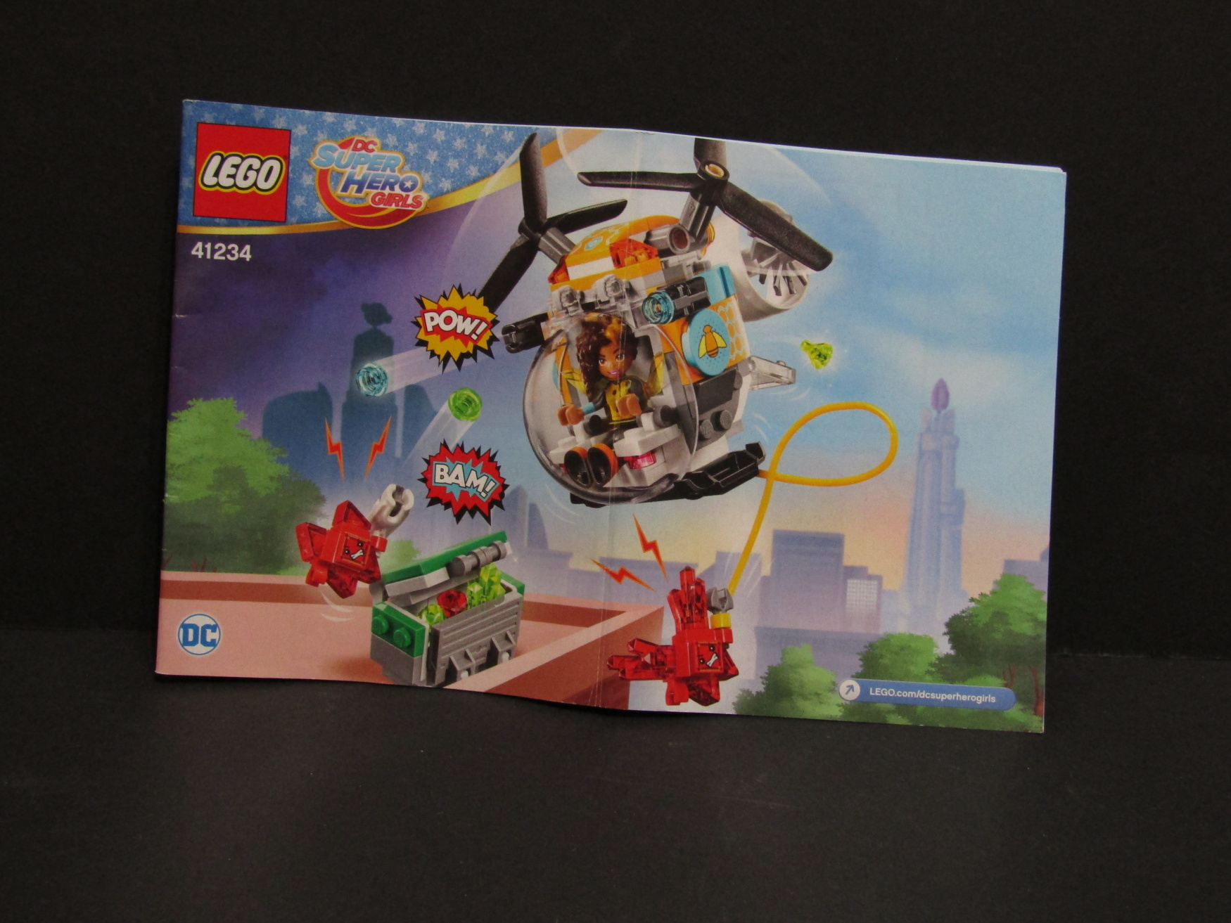 LEGO® Super Heroes GIRLS 41234 Bumblebee a helikoptéra - POUŽITÉ