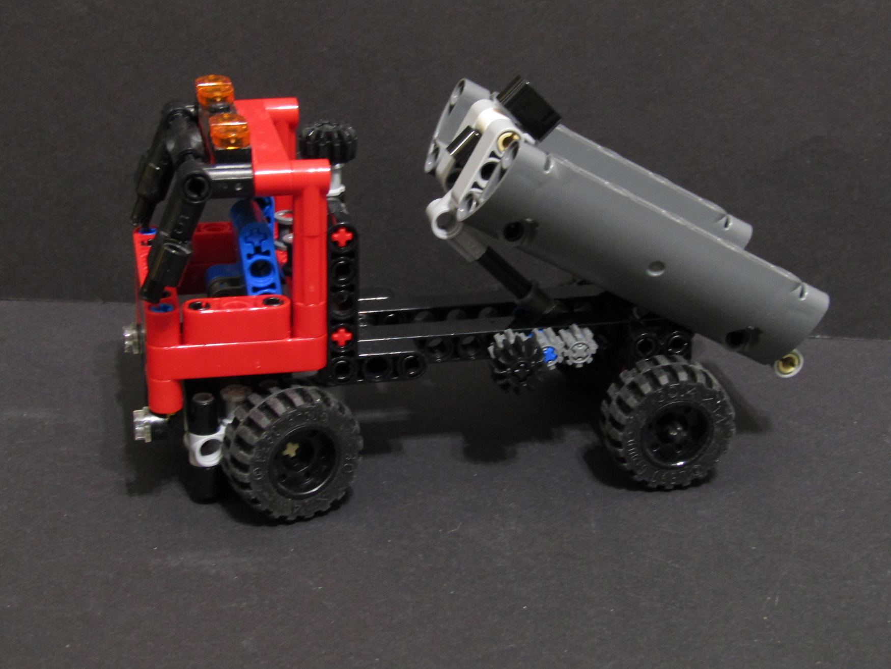 LEGO® Technic 42084 Hákový nakladač - POUŽITÉ