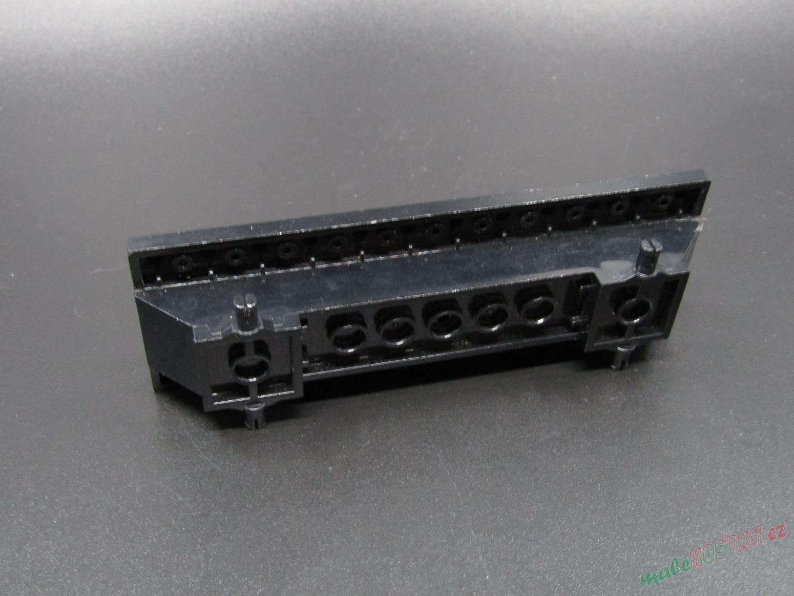 Lego podvozek 4 x 12 x 1 2/3 s malými piny - černý