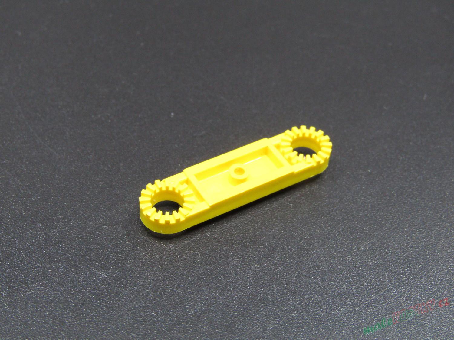 Lego Technic destička 1x4 se zuby na krajích - žlutá