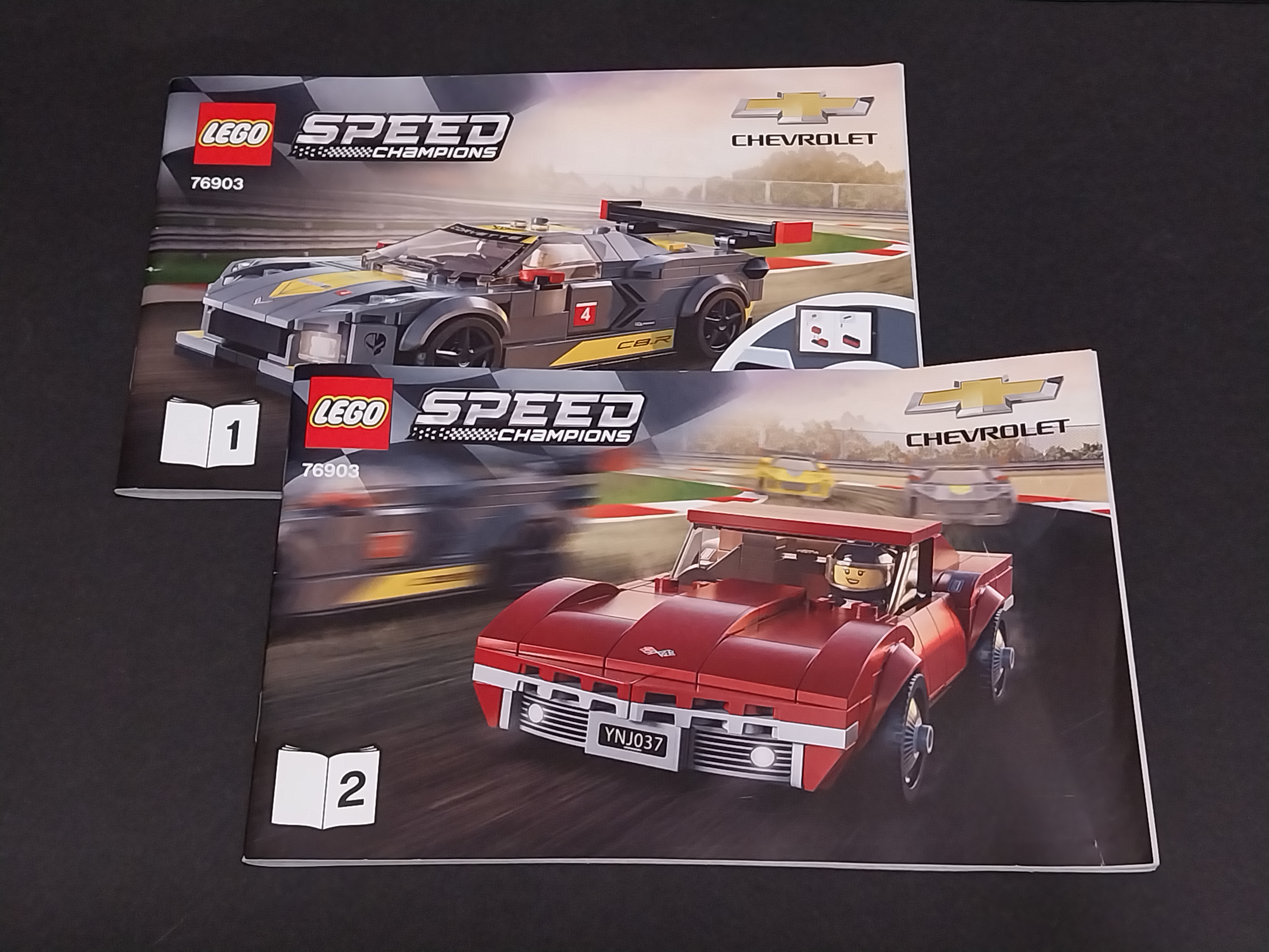 LEGO® Speed Champions 76903 Chevrolet Corvette C8.R a 1968 Chevrolet Corvette - POUŽITÉ