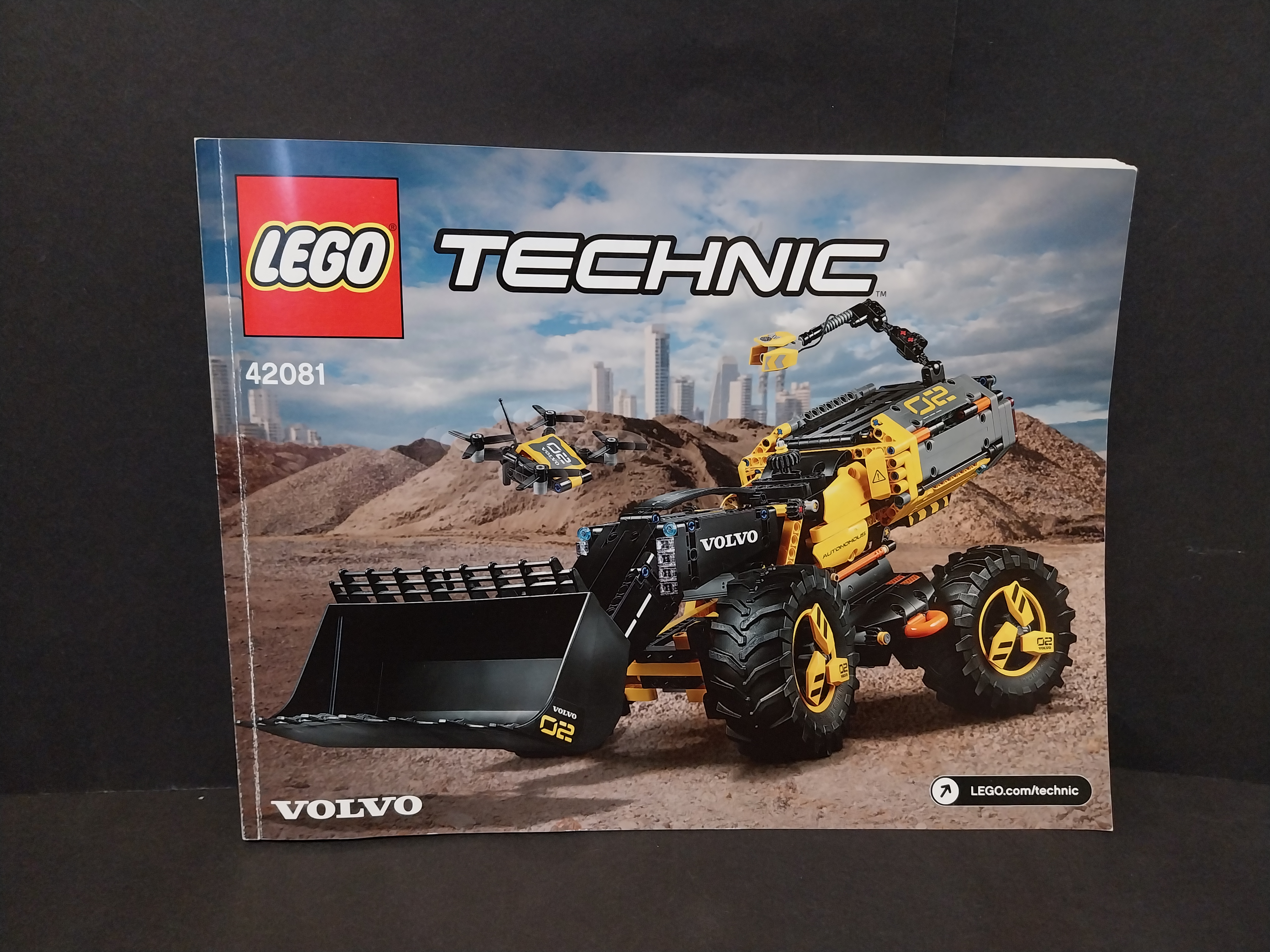 LEGO® Technic 42081 Volvo koncept kolového nakladače ZEUX - POUŽITÉ