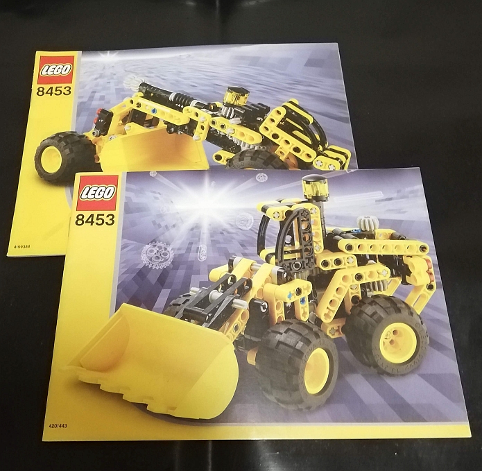 Lego Technic Nakladač s čelní radlicí 8453