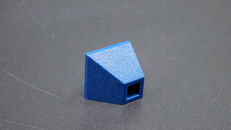 Lego šikmá kostka 45 2x2  - tmavě modá