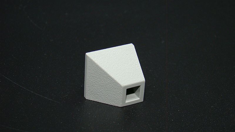 Lego šikmá kostka 45 2x2  - světle šedá - light gray