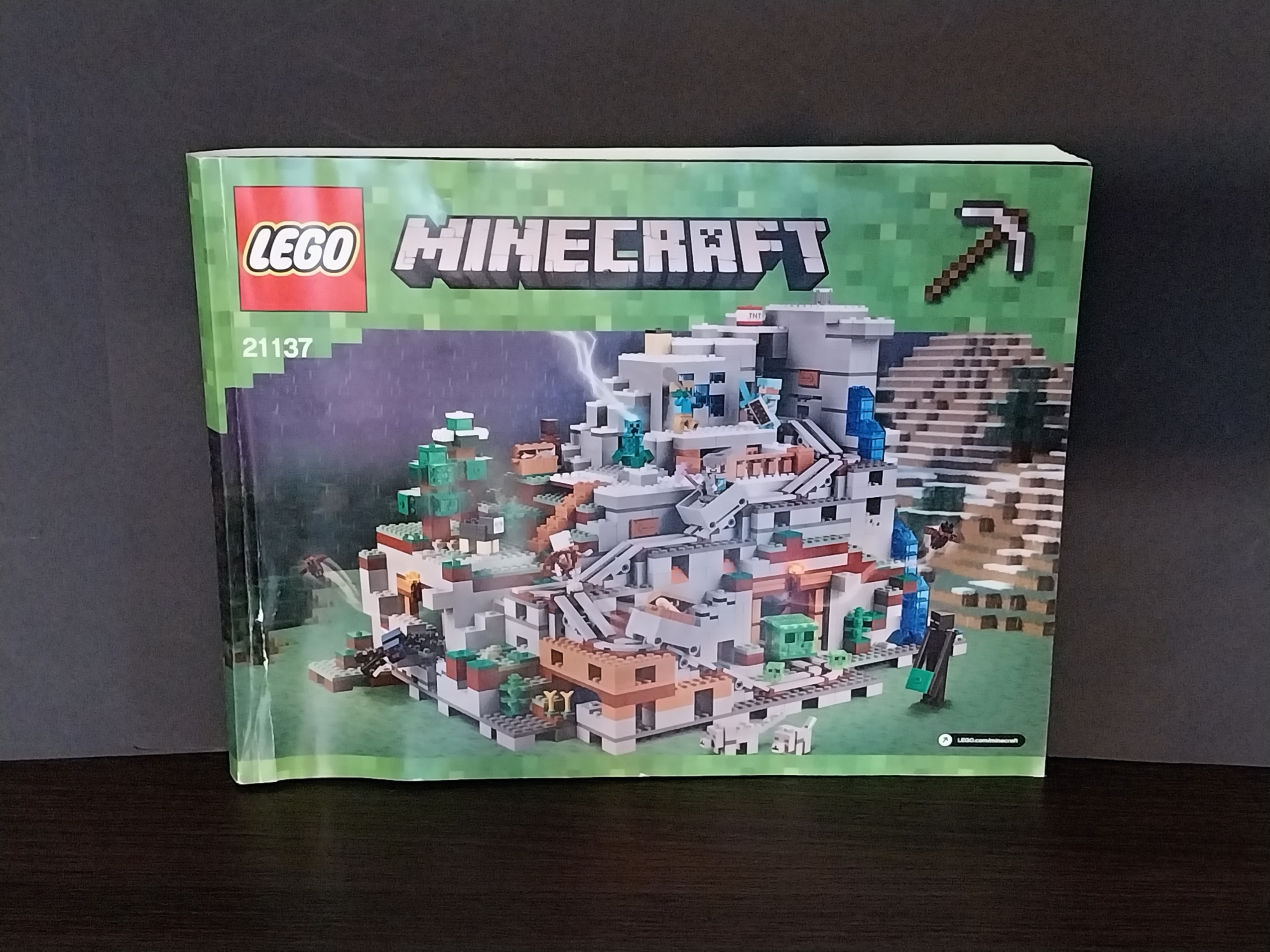 LEGO® Minecraft® 21137 Jeskyně v horách - POUŽITÉ