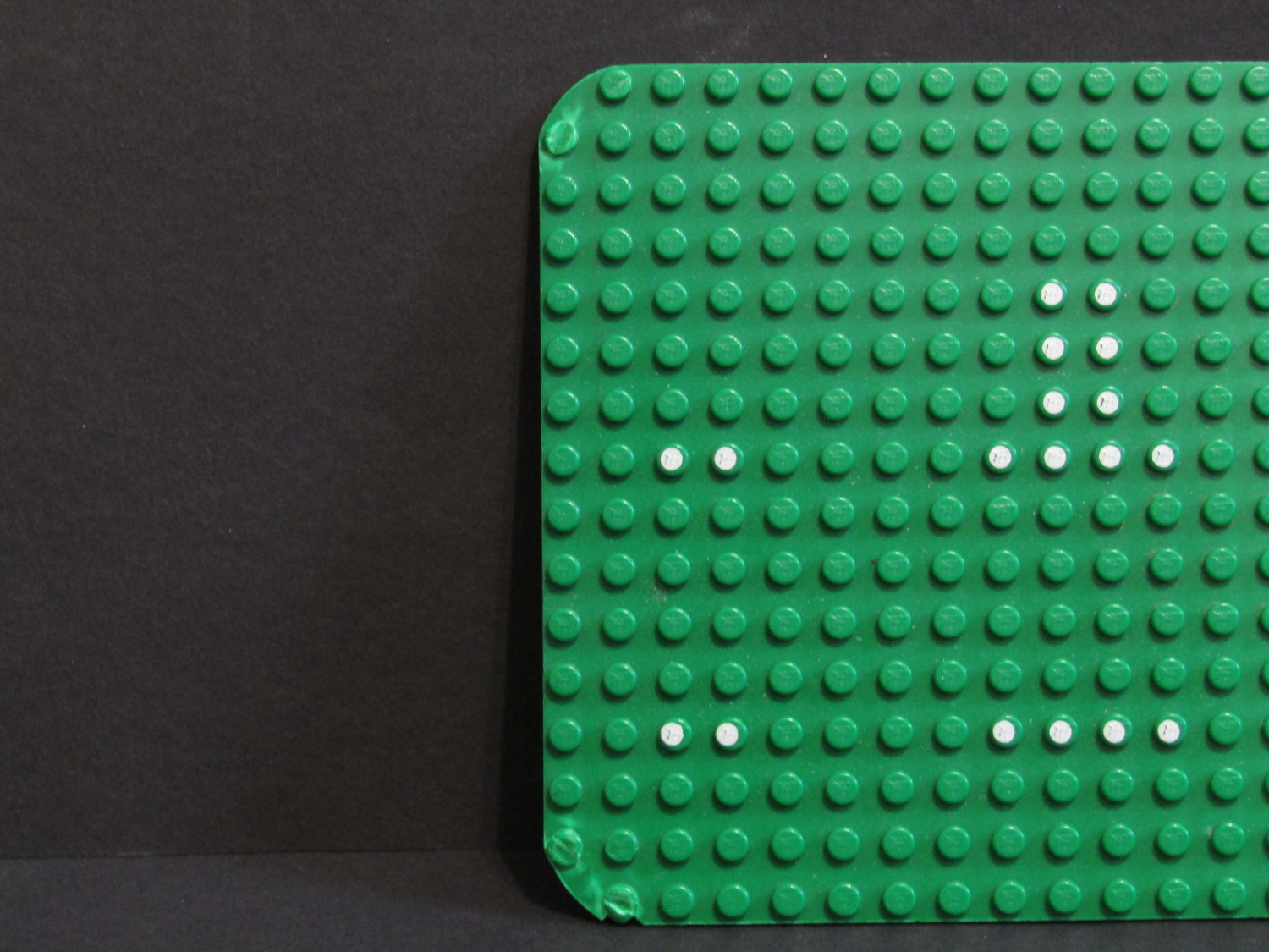 Lego základová deska 16x32 - zelená - POŠKOZENÁ