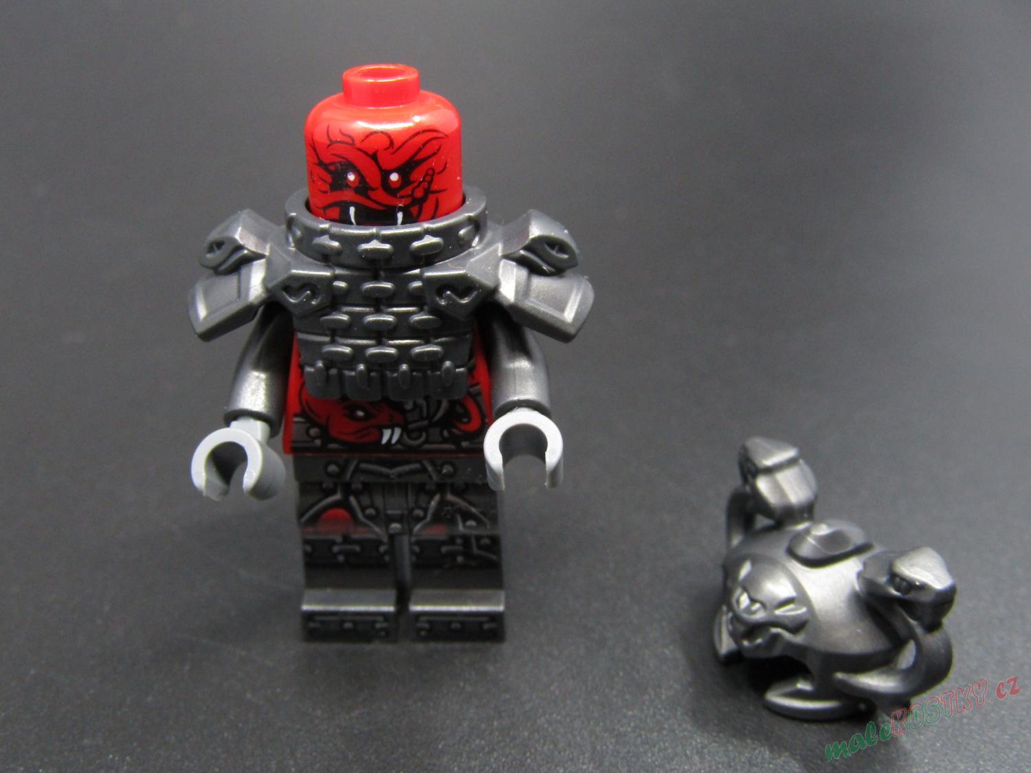 Lego ninjago figurka - Rivett - PRASKLÁ RUKA