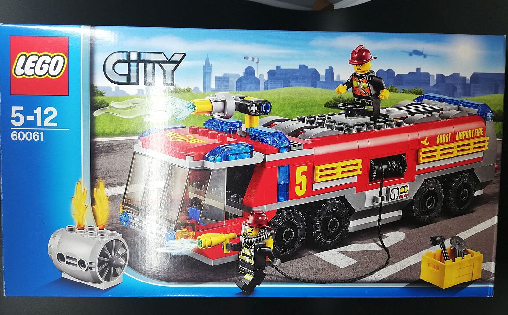 LEGO CITY 60061 Letištní hasičské auto