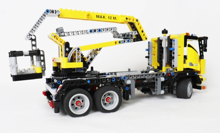 Lego Technic sklápěč-plošina 2v1 - bez motorku