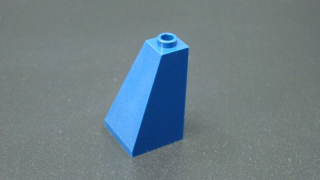 Lego kostička šikmá 75 2x2 - rohová - tmavě fialová