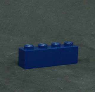 Lego kostička 1x4 tmavě modrá