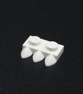 Lego destička speciální se 3 zuby - bílá