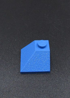 Lego kostička šikmá 45 2x2 - modrá