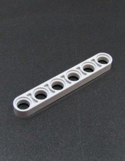 Lego Technic rameno tenké - 1x6 - světle šedé - light bluish gray