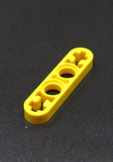Lego Technic rameno tenké - 1x4 - žluté