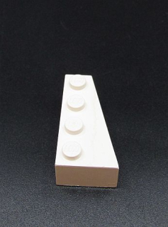 Lego kostička klínová - pravá - bílá