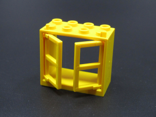 Lego®okno s okenicemi 2x4x3 - žluté