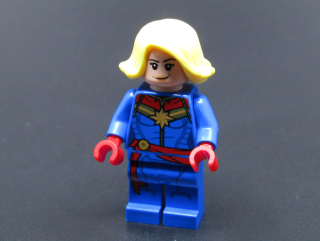 Lego figurka Super Heroes - Captain Marvel