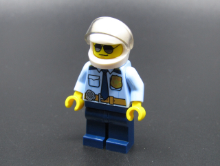 Lego city figurka - policista 