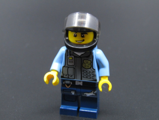 Lego figurka city - policista - PRASKLÉ RUCE