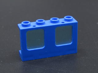 Lego®rám okna dvojitý 1x4x2 - se světle modrými skly