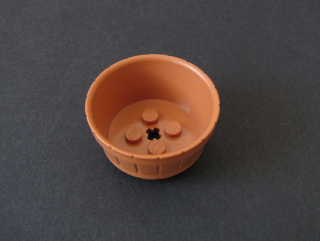 Lego kulatá bedna - medium nougat