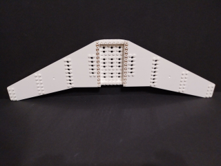 Lego křídlo 16x56x2 s výřezem 6 x 10 - bílé 