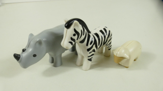 Playmobil ovečka, zebra a nosorožec