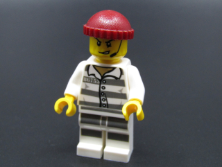 Lego city figurka - vězeň č. 86753