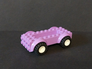 Lego podvozek 4x10 s koly - středně levandulový