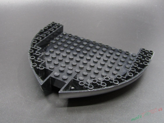 Lego loď trup 16 x 13 x 2 - černý