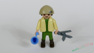 Playmobil figurka s hrníčkem a sextantem