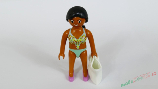 Playmobil figurka v plavkách s taškou
