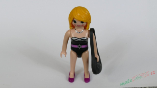 Playmobil figurka s kabelkou v plavkách