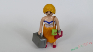 Playmobil figurka s kufříkem, kabelkami a nasazovací sukní